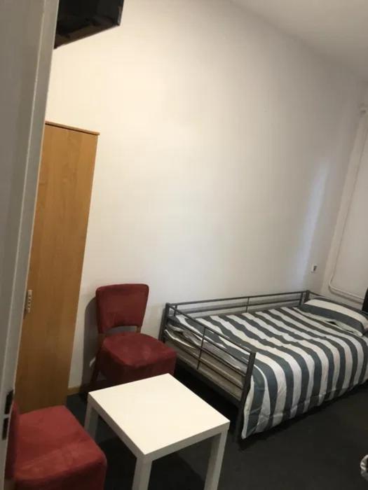 Hostel Leszno Ul.Uslugowa Esterno foto
